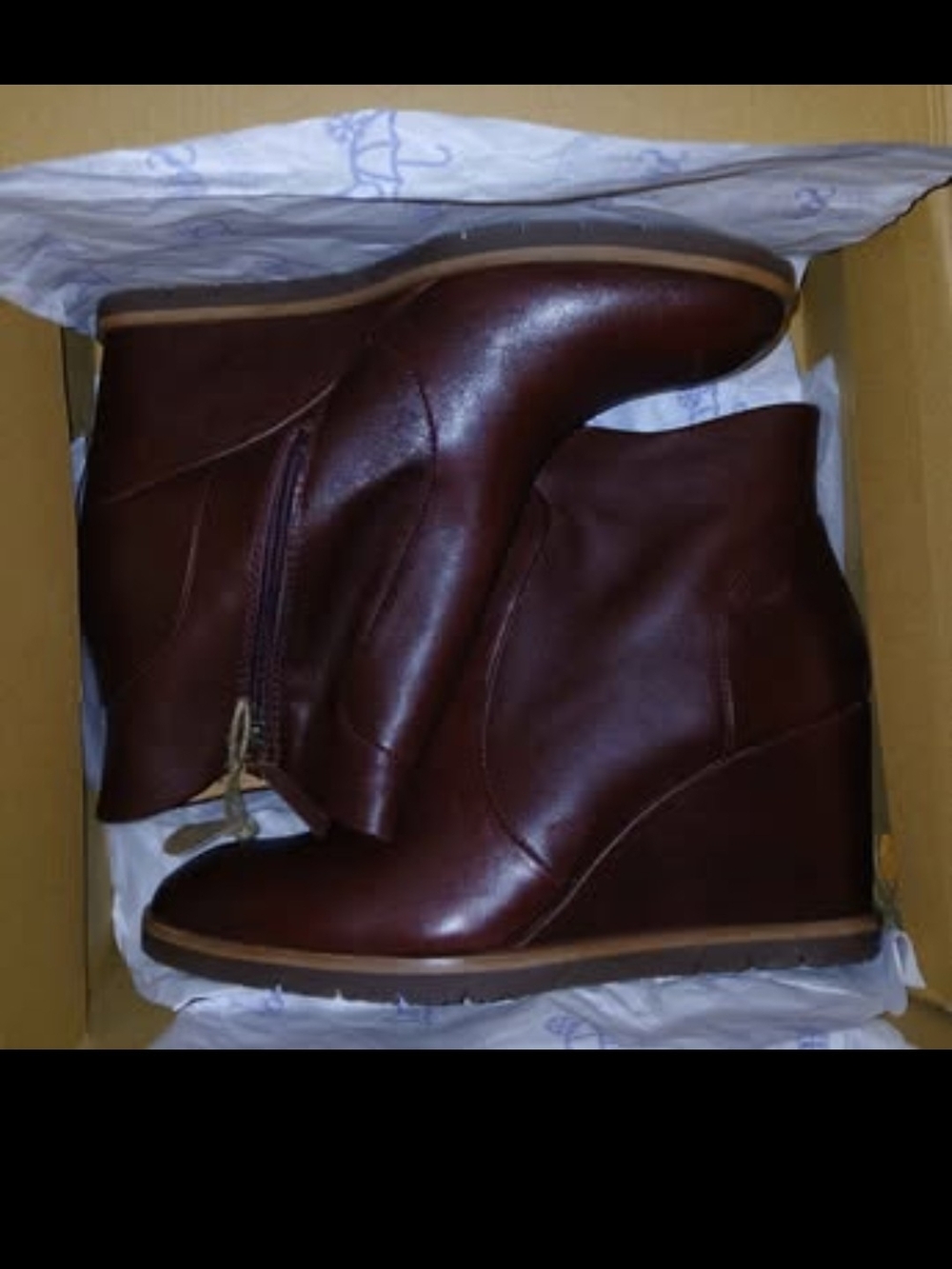 Sofft Women's Wedge Ankle Boots in Burgundy~Size 10
